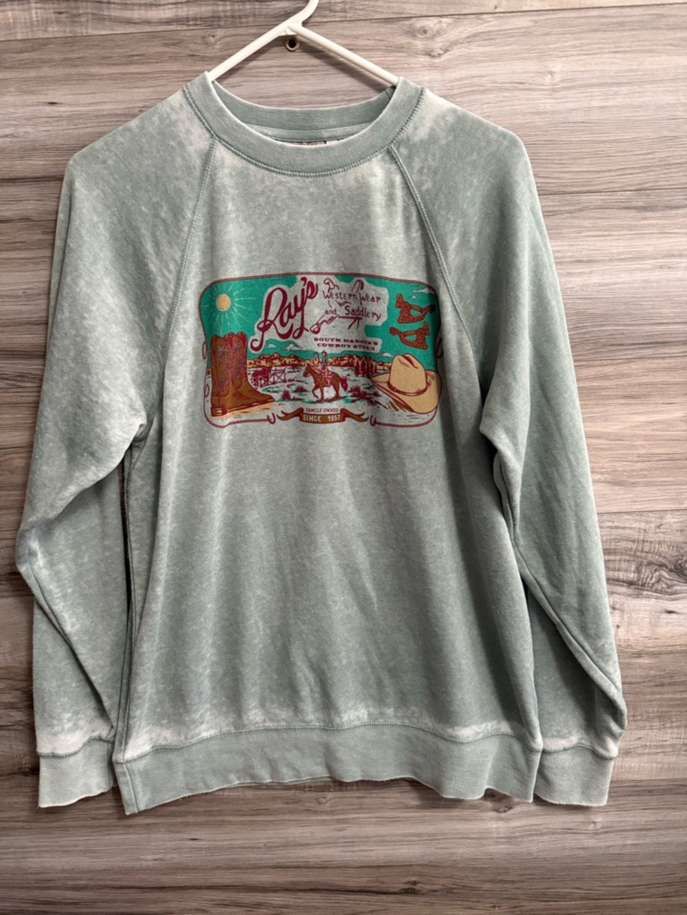 Ray’s Western Wear Original Print Moss
Weathered Crew
